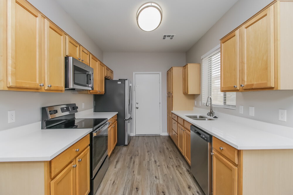 Building Photo - 8739 E Lindner Ave