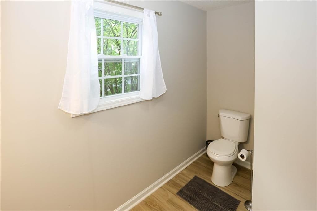 Building Photo - 7116 Blairs View Dr