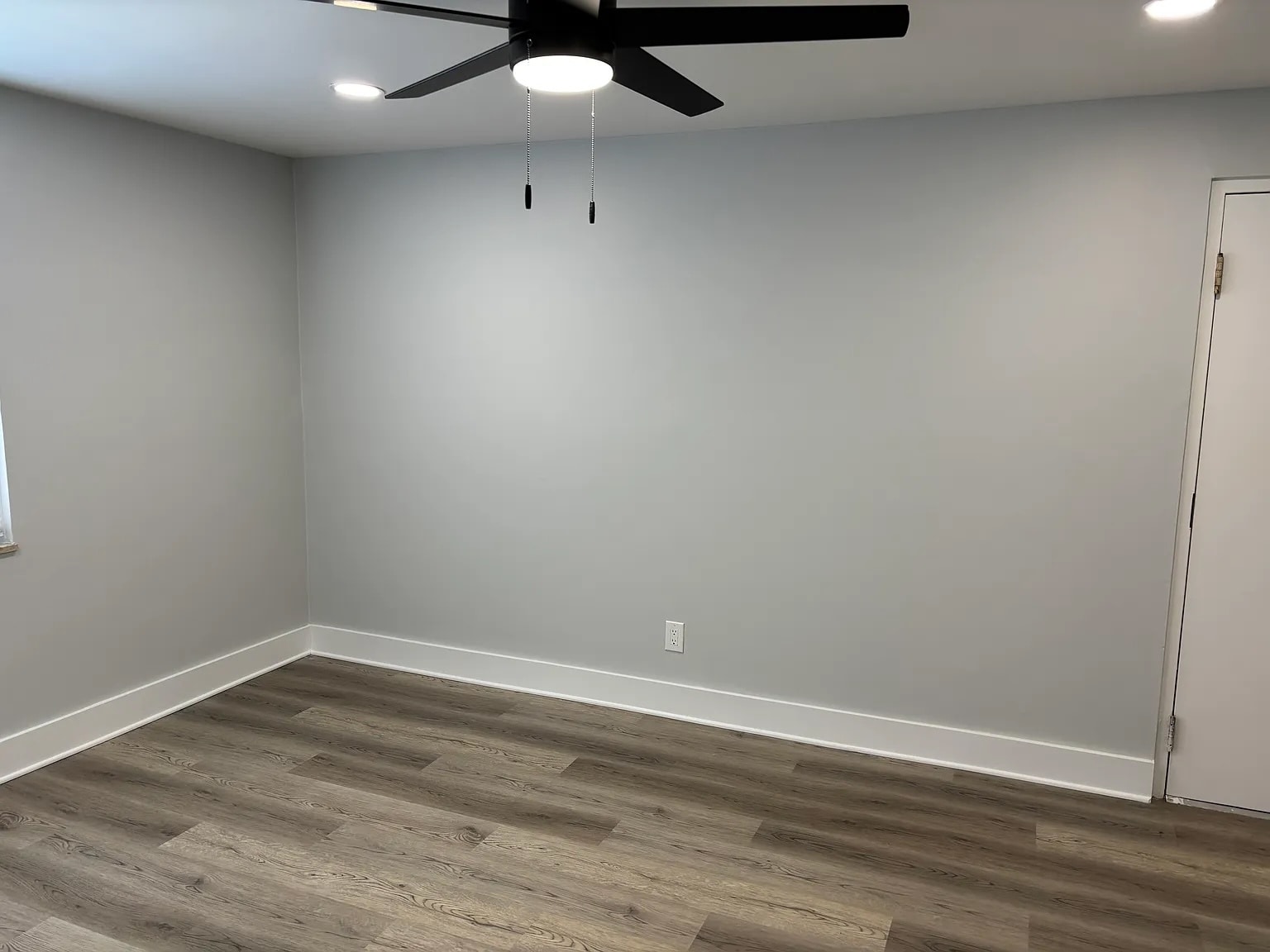 Building Photo - 87 E 4th Ave