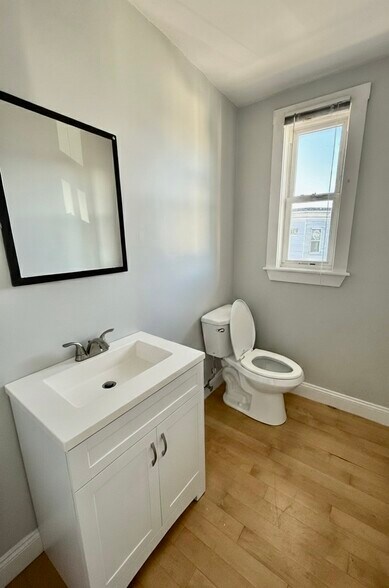 Building Photo - 1085 Dorchester Ave