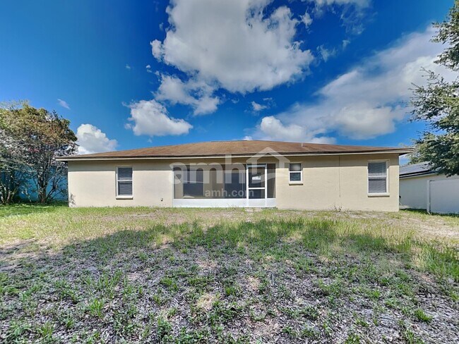 Building Photo - 3244 Sanoma Dr