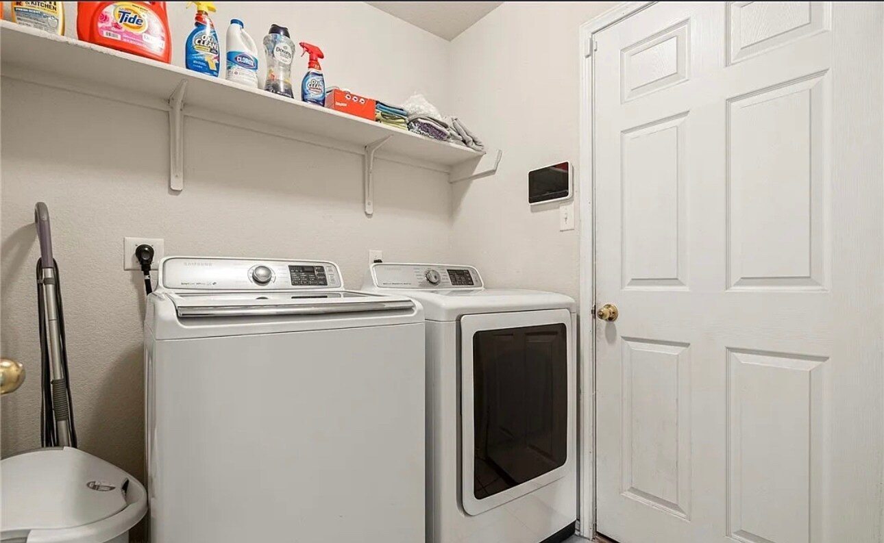 Building Photo - 2001 Schorn Dr