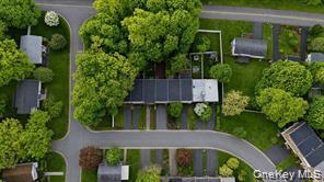 Building Photo - 7 Roundtree Ct