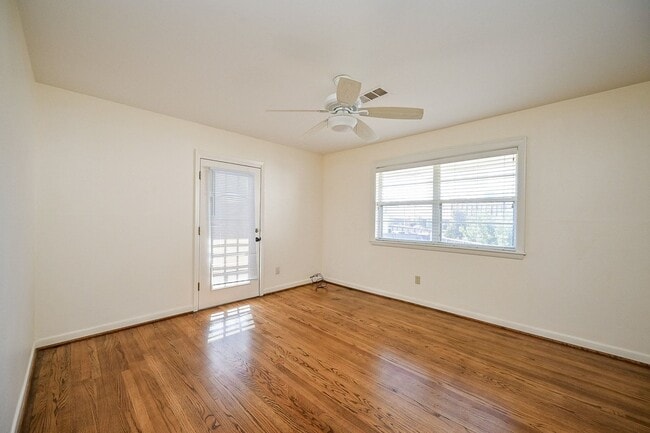 Building Photo - 2821 Eastgrove Ln