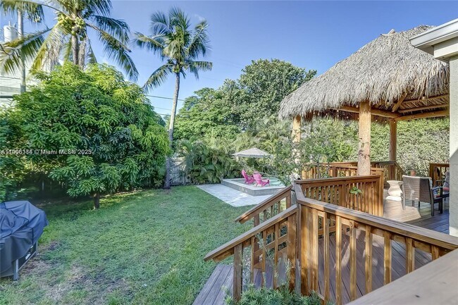 Building Photo - 1637 Cleveland St