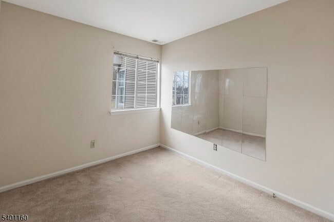 Building Photo - 62 Bentley Ct