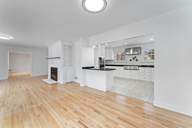 Building Photo - 14 Wakefield Rd