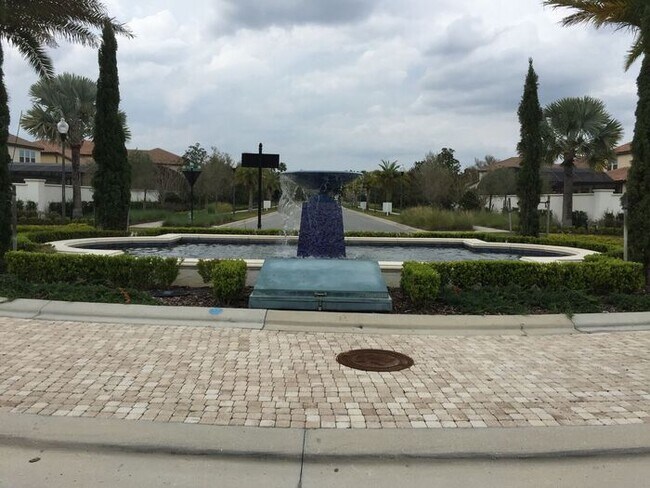 Building Photo - 6 bedroom/6 bath Dr. Phillips Home