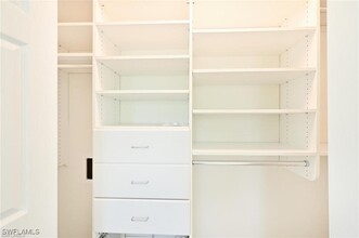 Building Photo - 18 Bobolink Ct