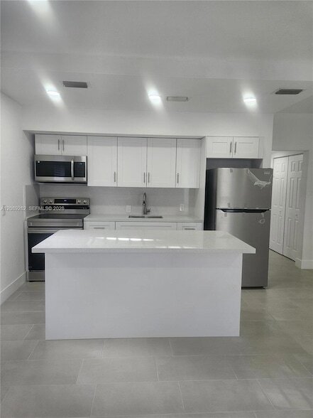 Building Photo - 2756 NW 46th St