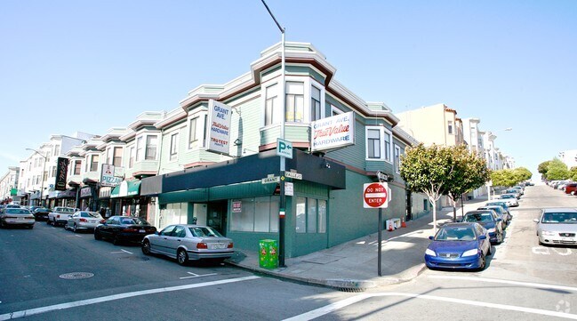 Building Photo - 1300-1326 Grant Ave