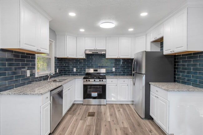Building Photo - Your home awaits!