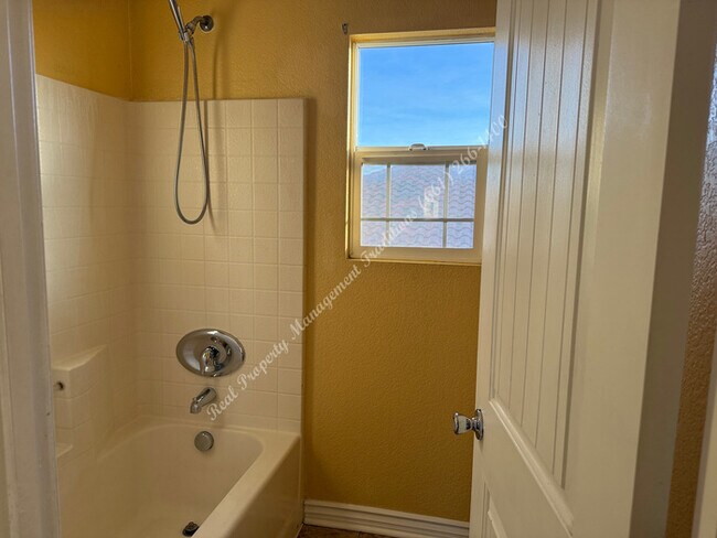 Building Photo - New Year Special! 50% Off First Month's Rent!