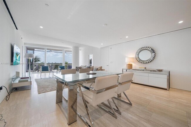 Building Photo - 9001 Collins Ave