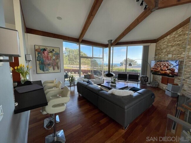 Building Photo - 1035 Klish Way