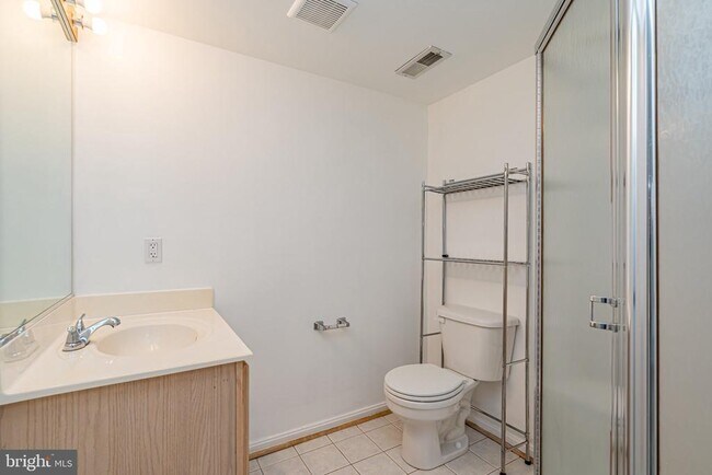 Building Photo - 2507 James Maury Dr