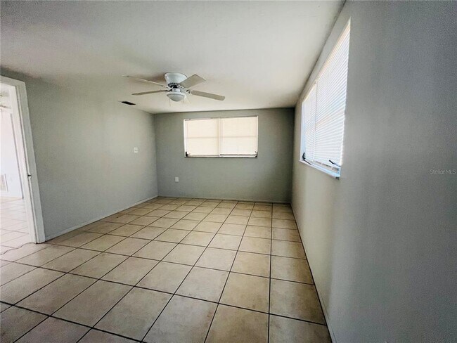 Building Photo - 7811 Embassy Blvd