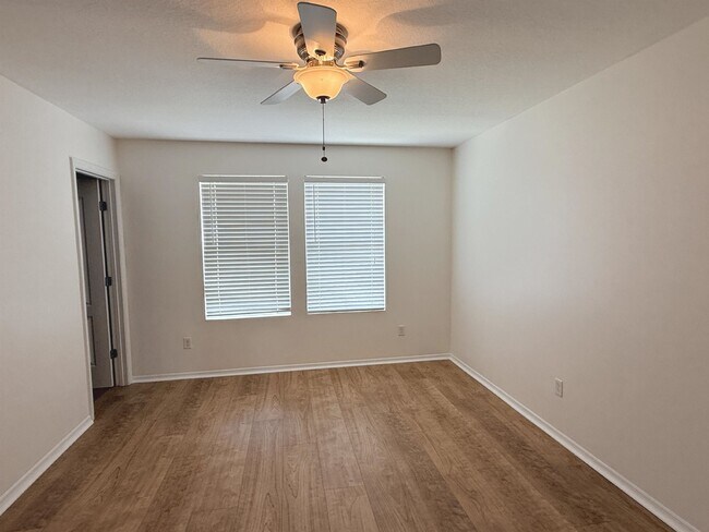 Building Photo - 728 Cabernet Pl