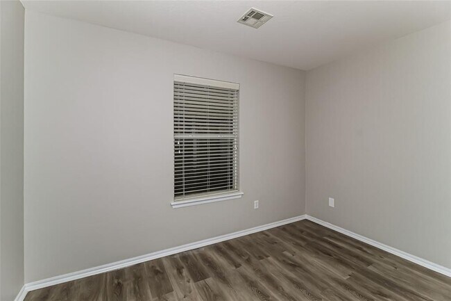 Building Photo - 8113 Greer Way