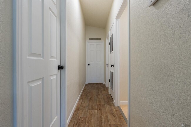 Building Photo - 11238 S Cactus Wren Way