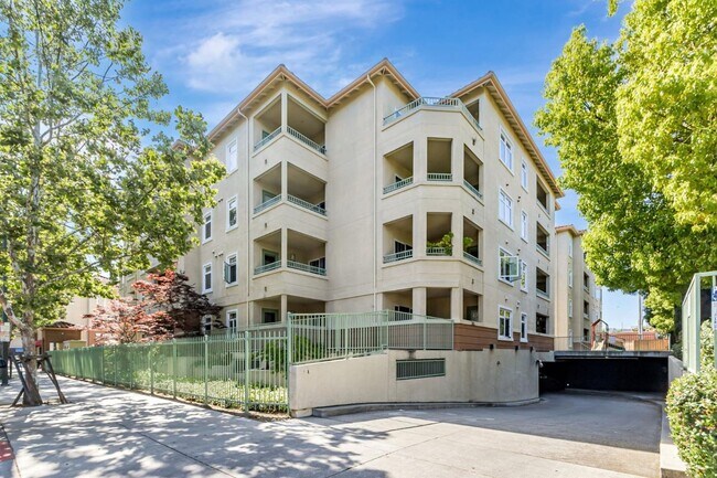 Building Photo - 3128 Loma Verde Dr