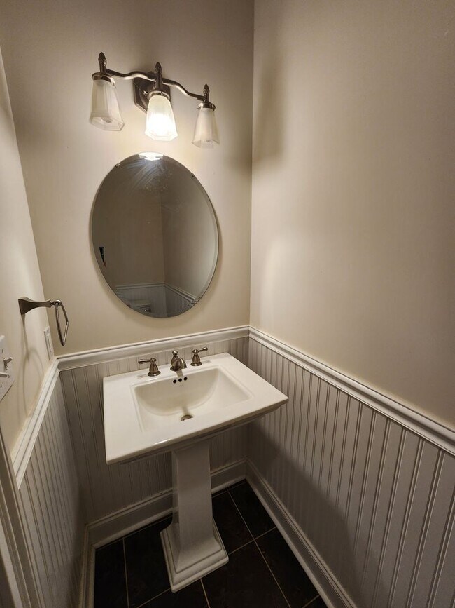 Building Photo - Black Mountain Rental-Mountain Views