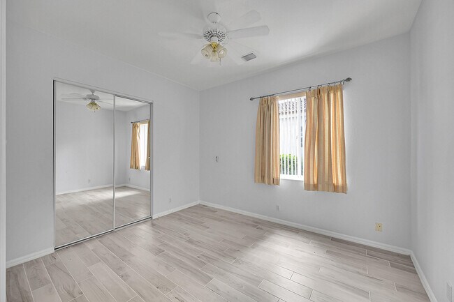 Building Photo - 4627 Windward Cove Ln