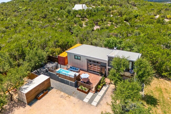 Building Photo - 9801 Mor Dr