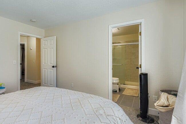 Building Photo - 6276 Nassau Ct