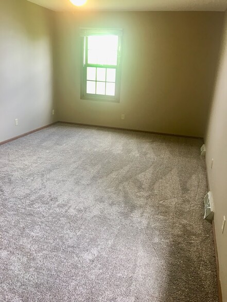 Bedroom3 - W194S8390 Summeridge Ct