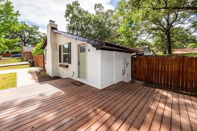 Building Photo - 3 Bedroom, 1 Bathroom Home in Willowbrook - Goose Creek