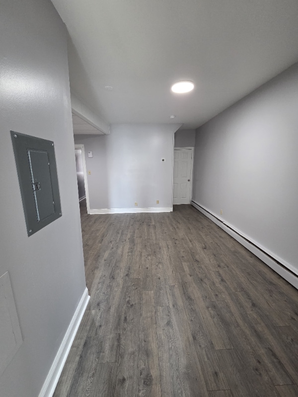 Building Photo - 32 N Earl St