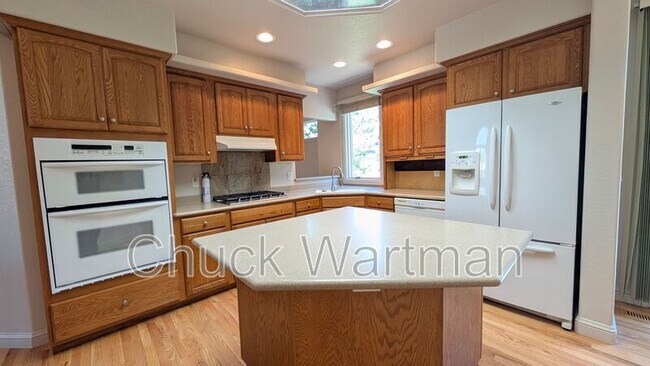 Building Photo - 2795 Stonewall Heights