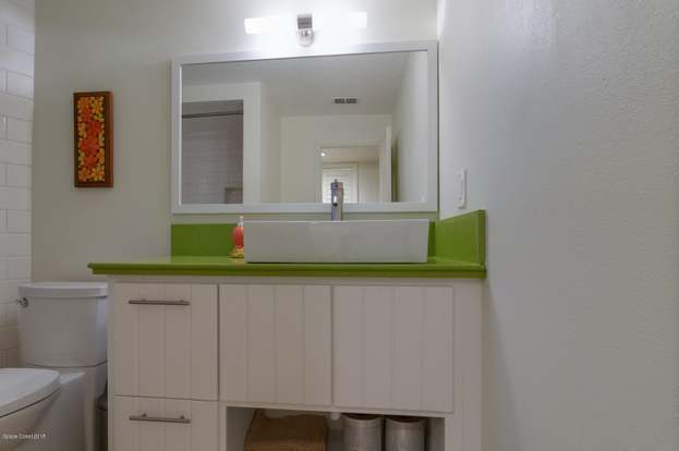 Building Photo - 275 Landings Rd