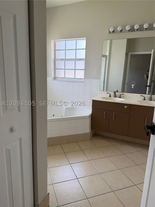 Building Photo - 15457 SW 150th St