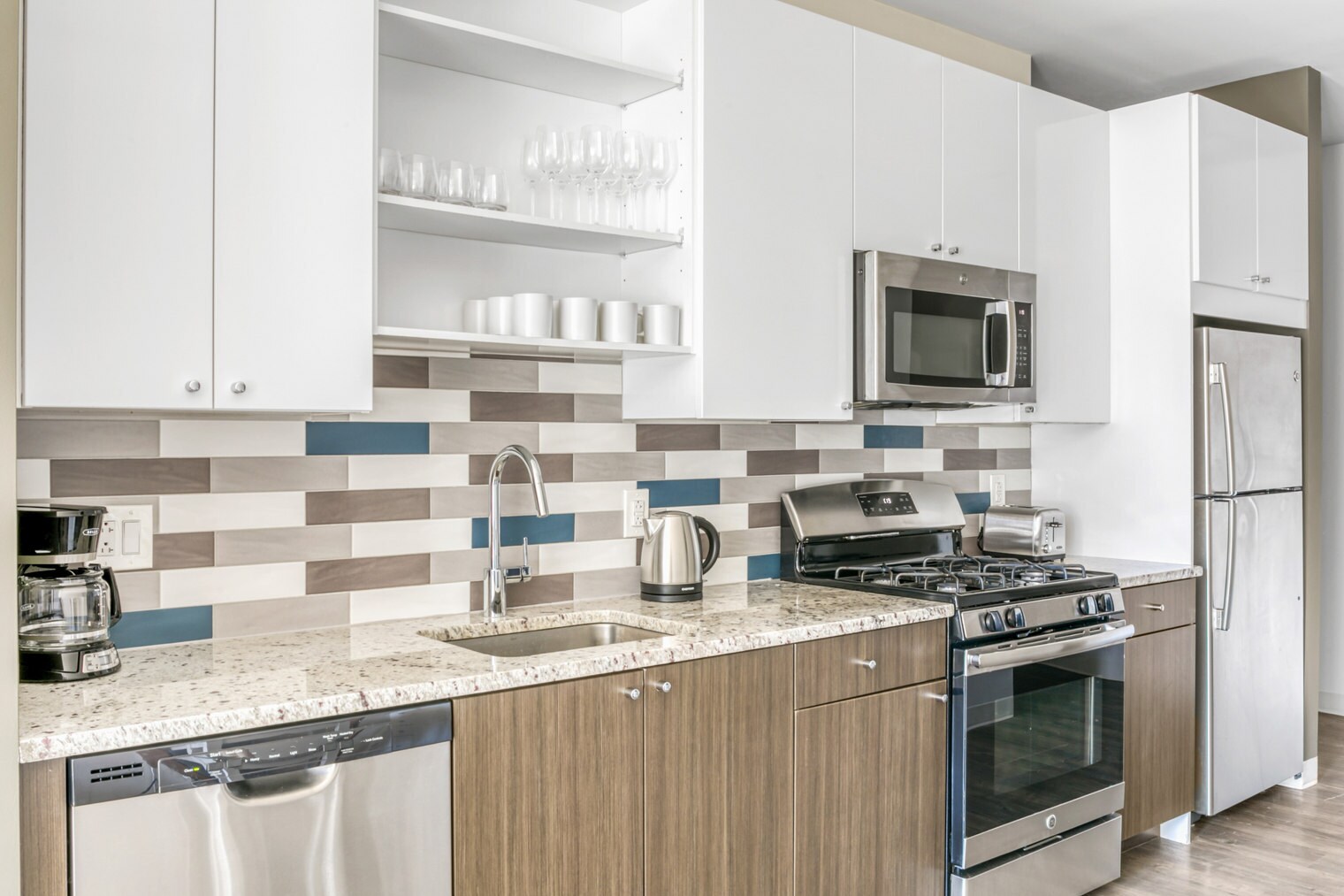 Building Photo - 5 Glassworks Ave