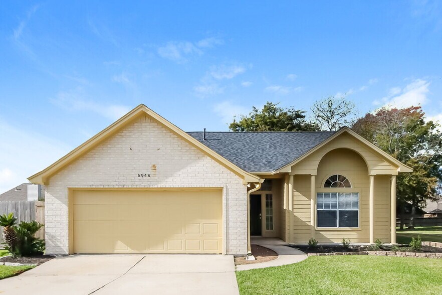 Primary Photo - 6946 Gentle Breeze Dr
