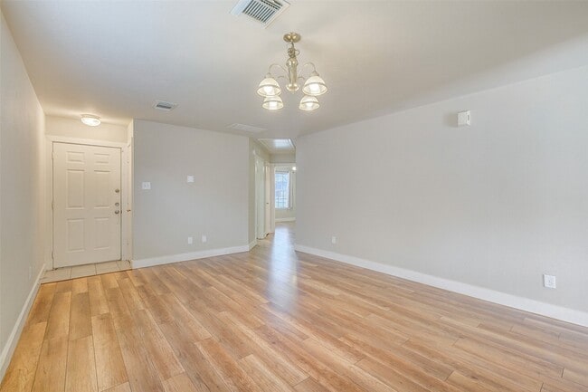 Building Photo - 605 Pinto Springs Ln