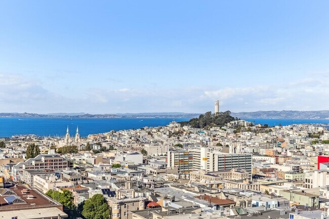 Building Photo - 1150 Sacramento St