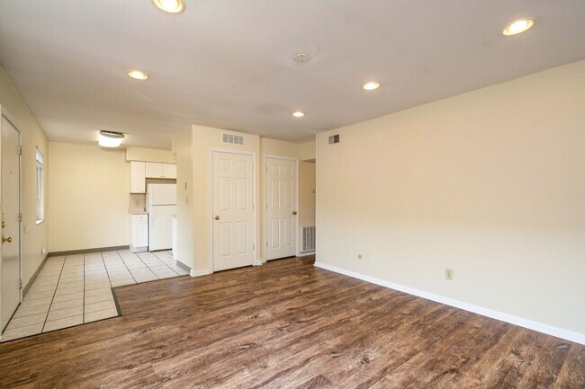 Interior Photo - 310 E. 18th Avenue
