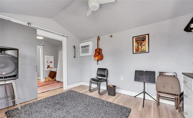 Building Photo - 3BD, 3BA Home Near Central Park with Bonus Casita