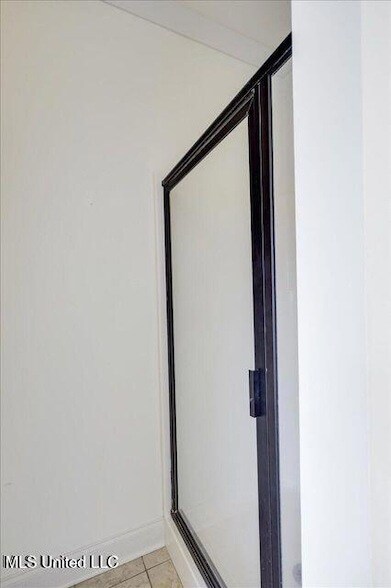 Building Photo - 409 Sand Stone Pl