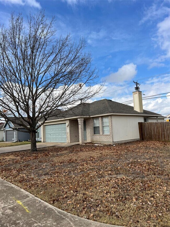 Building Photo - 1618 Cottonwood Ct