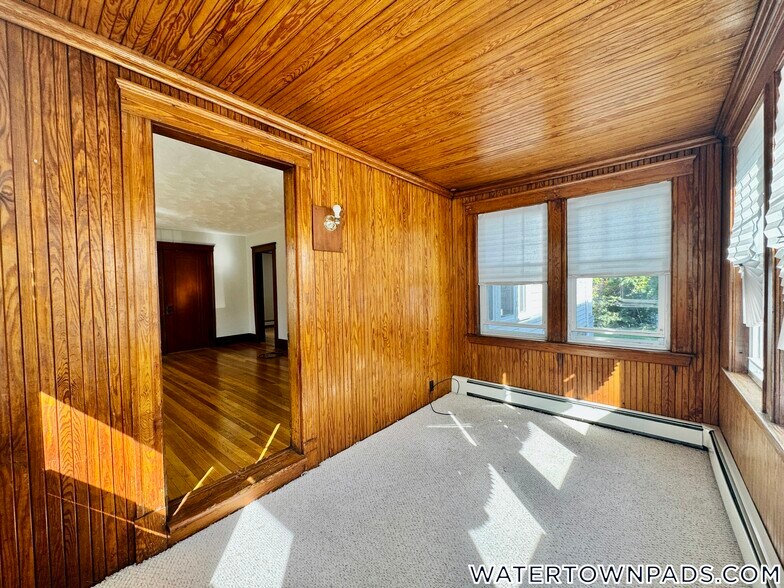 Building Photo - 137 Hillside Rd