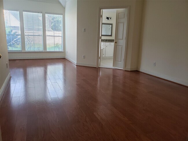 Building Photo - 5319 Ashley Way Ct