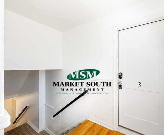 Building Photo - 2 W 53rd St