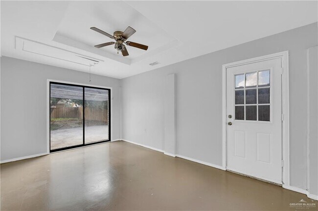 Building Photo - 18 Cassandra St