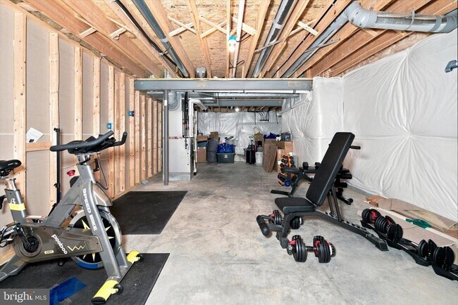 Building Photo - 209 Riding Path Dr