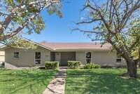 Building Photo - 4214 Osage Dr