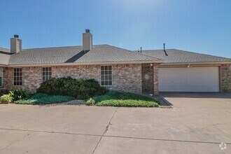 Building Photo - 2 bed 2 bath